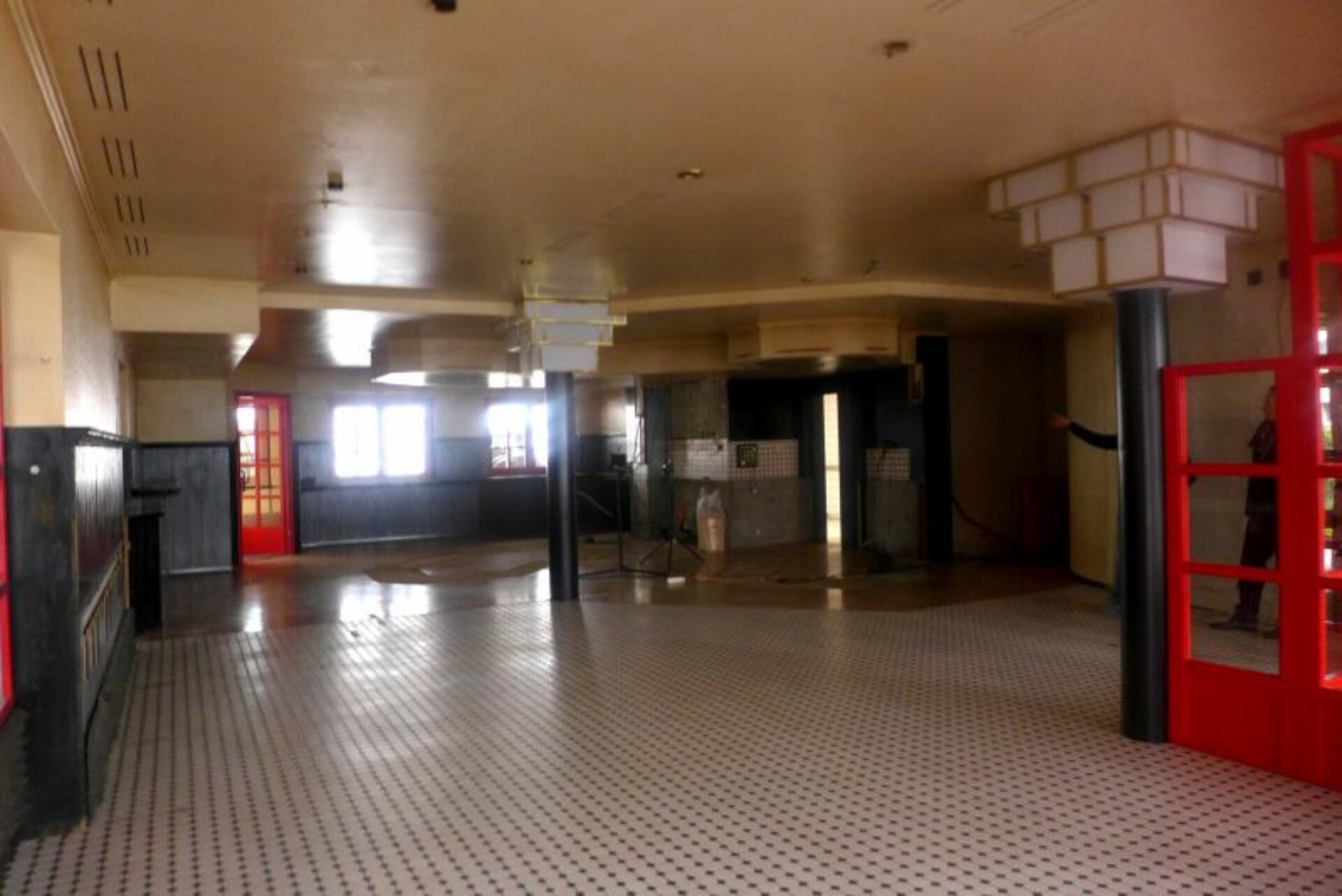 Innenansicht-Geschaeftslokal-II-1920×0-c-default