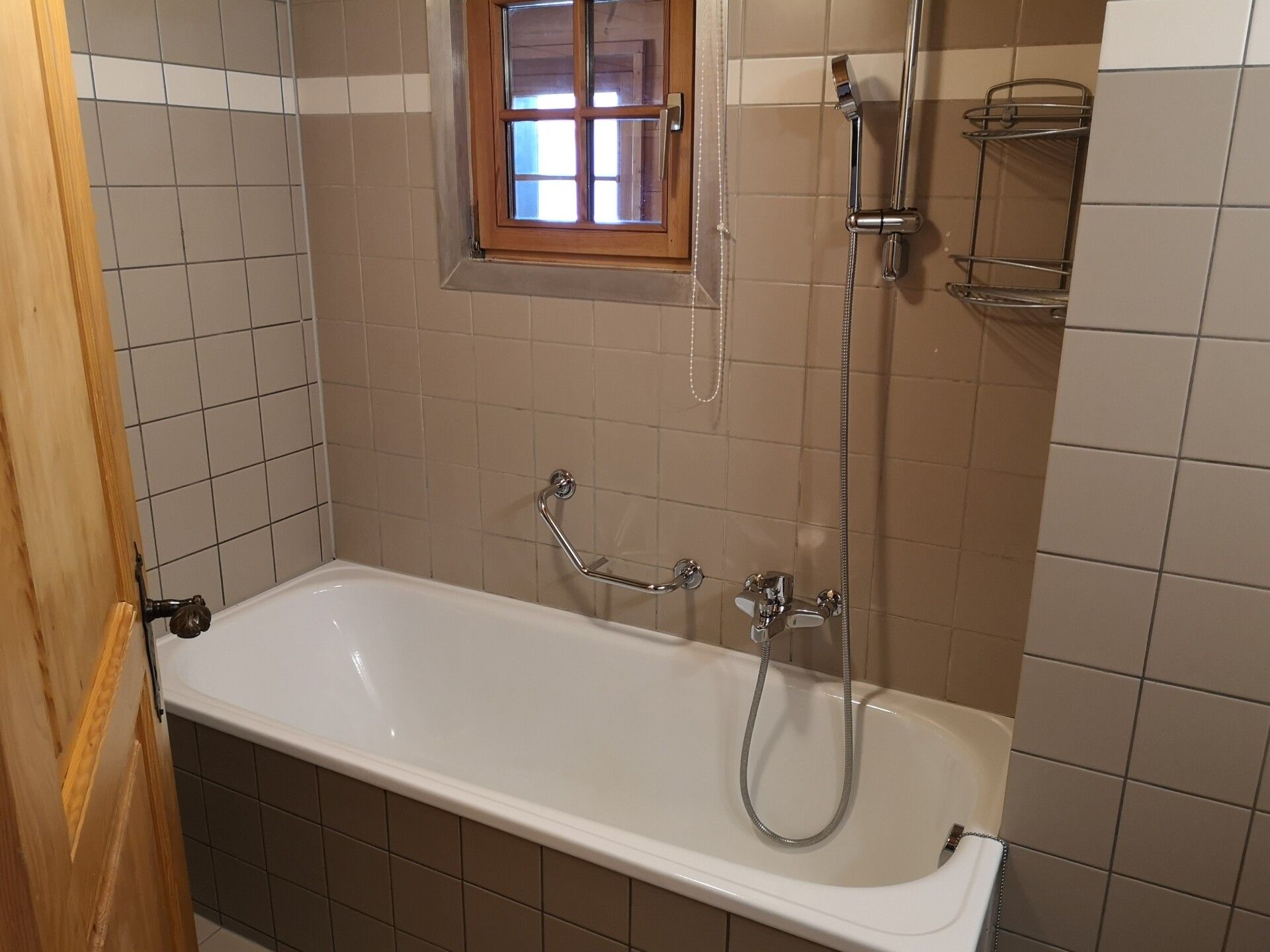 Doppelhaushaelfte-mit-Baulandreserve-x64j-nemo-5