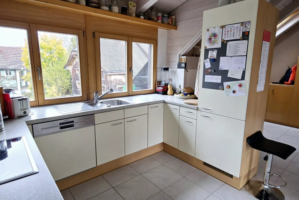 Grosszuegige-25-Zimmerwohnung-in-Oberbendern-ifhd-nemo-5