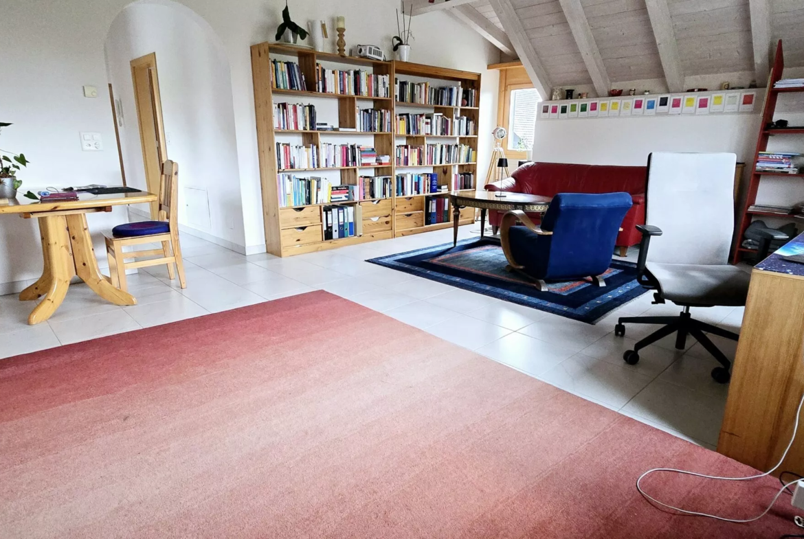 Grosszuegige-25-Zimmerwohnung-in-Oberbendern-ifhd-nemo-8