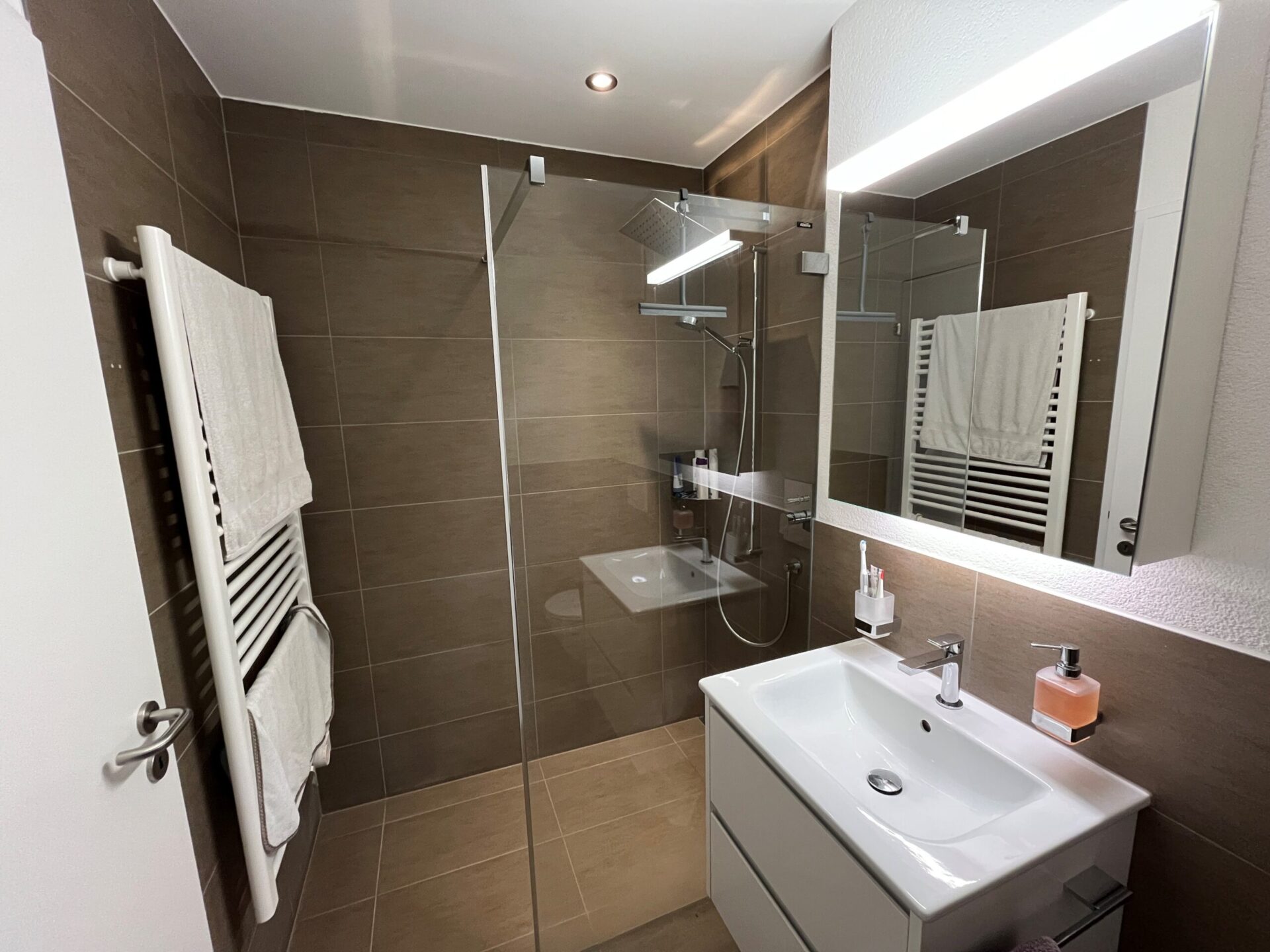 45-Zimmerwohnung-mit-Traumterrasse-hch9-nemo-8