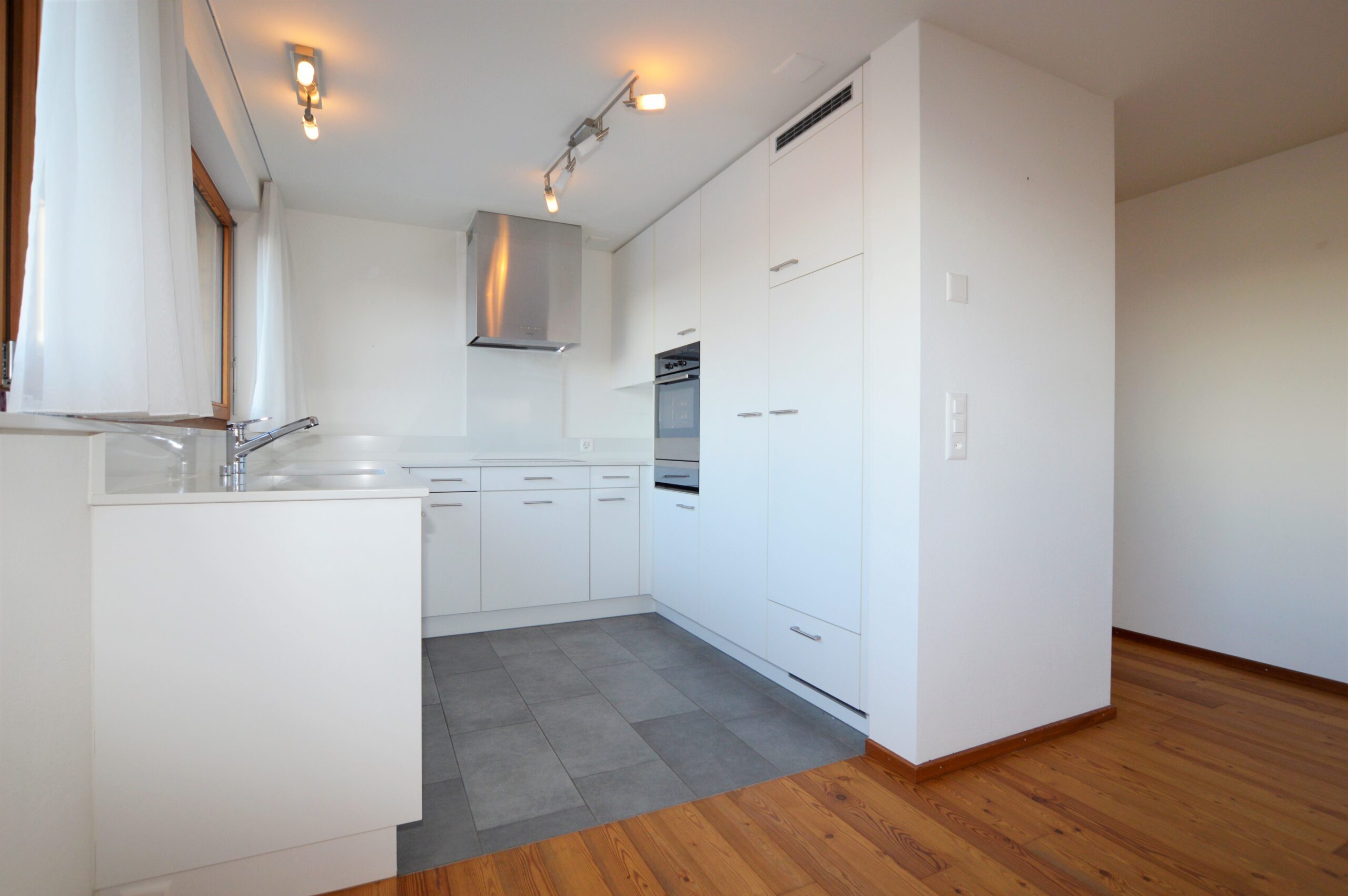 moderne-45-Zimmerwohnung-in-Triesenberg-u66p-nemo-3