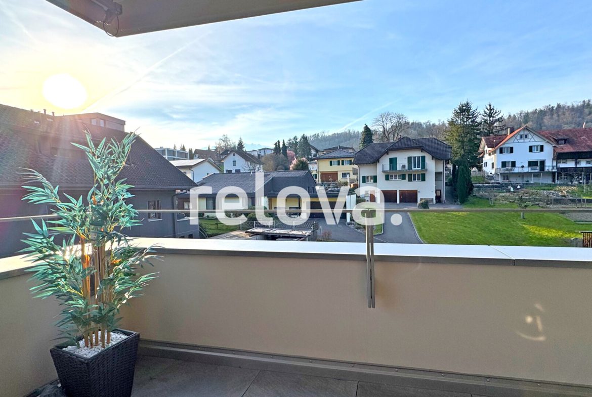 Schöne 3.5 Zimmerwohnung im 2. OG