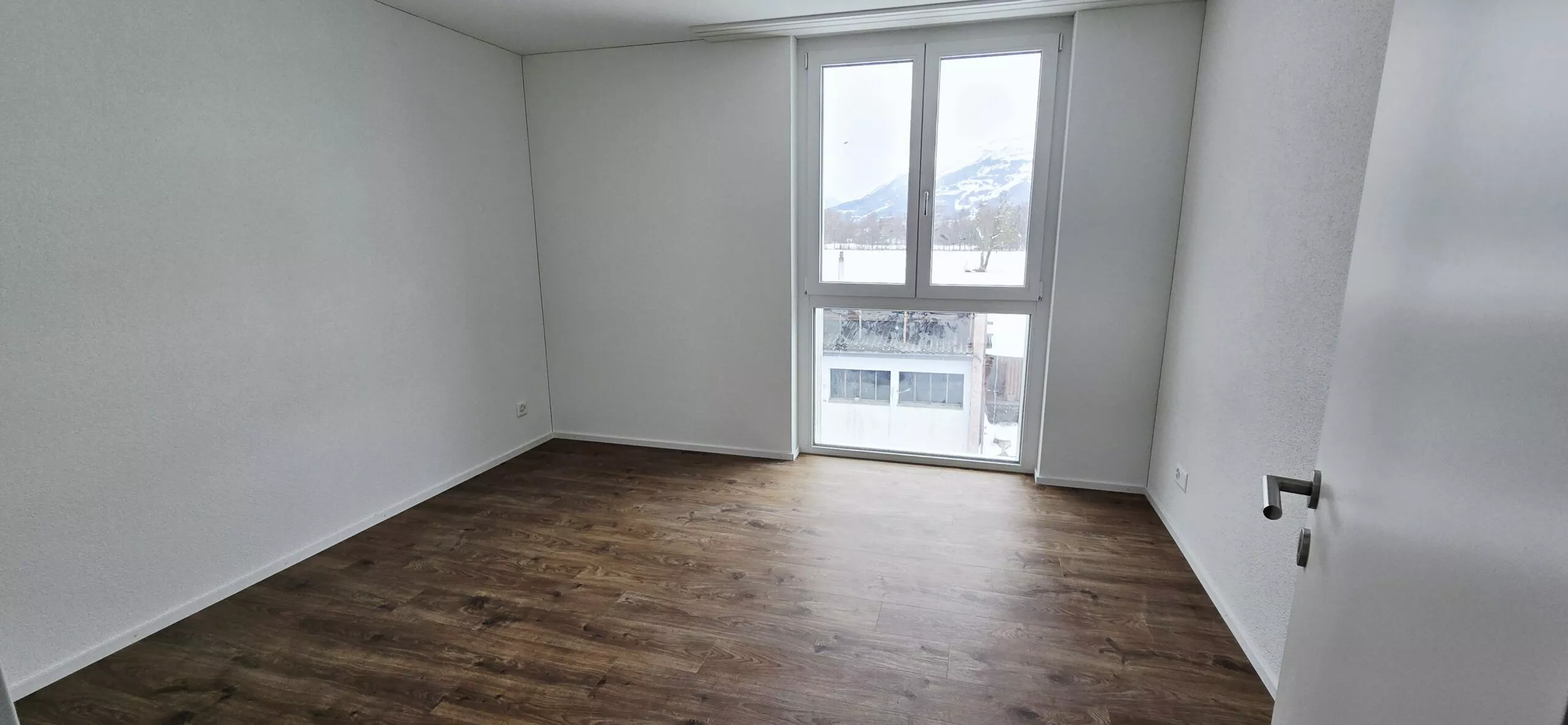 35-Zimmerwohnung-mit-AnkleideBueroHW-Raum-Erstbezug-pa1i-nemo-2