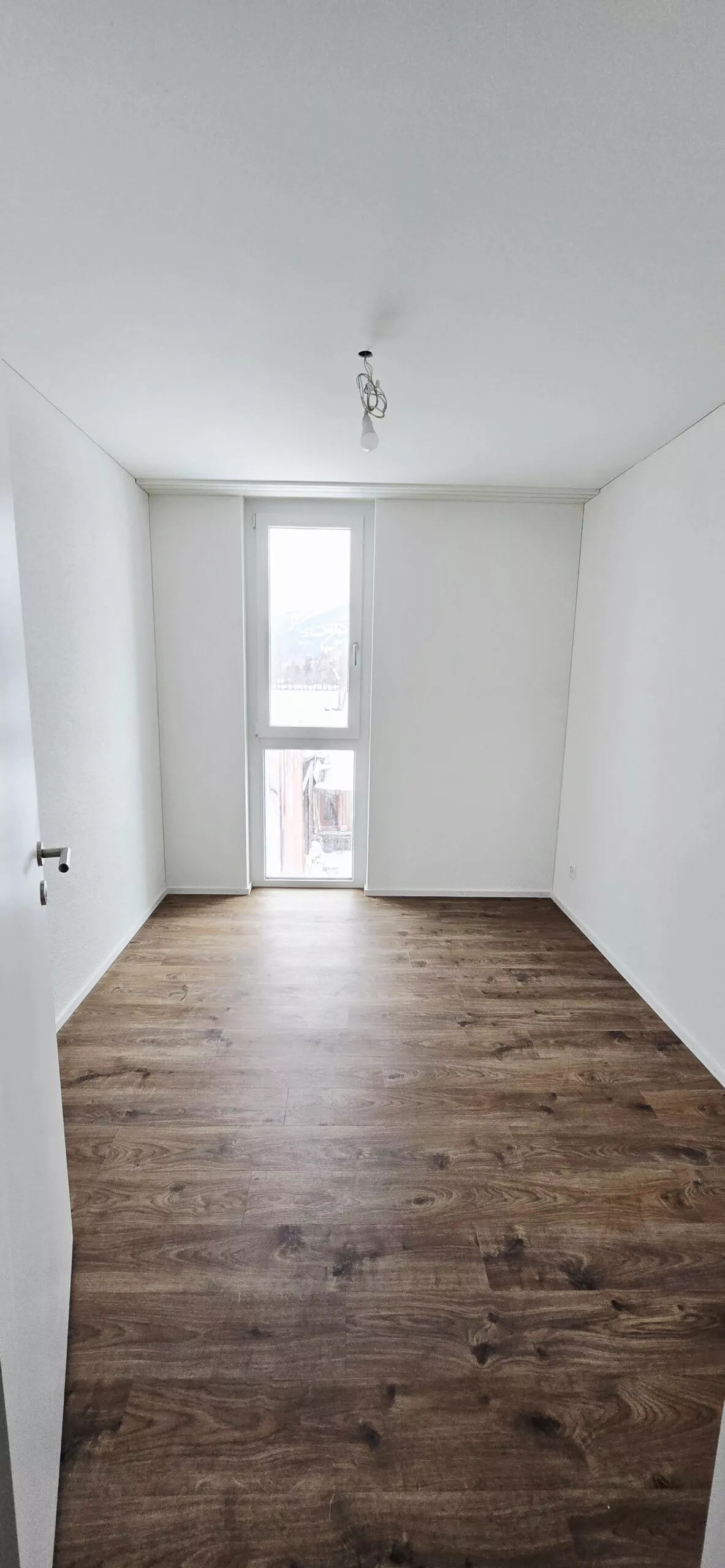 35-Zimmerwohnung-mit-AnkleideBueroHW-Raum-Erstbezug-pa1i-nemo-3