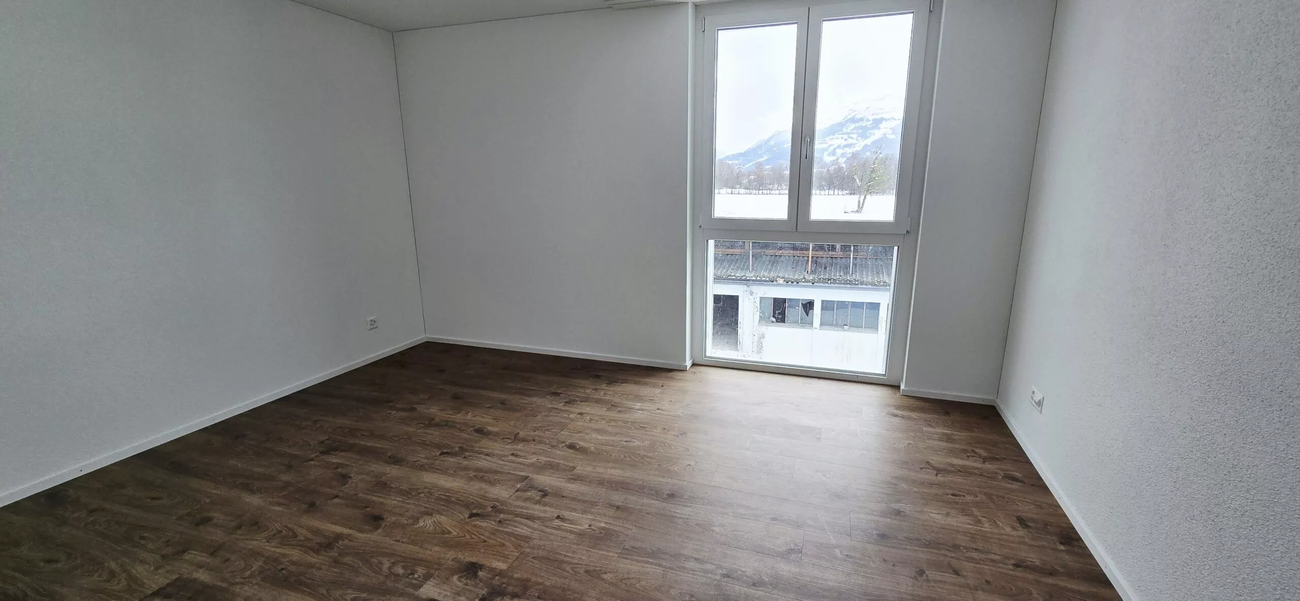 35-Zimmerwohnung-mit-AnkleideBueroHW-Raum-Erstbezug-pa1i-nemo-5