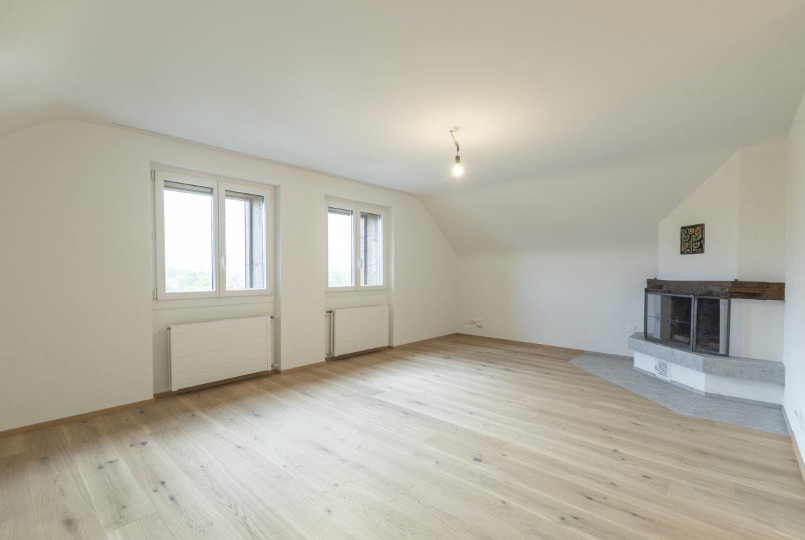 Hochwertige 2.5-Zimmer-Wohnung mit Cheminée und Panorama-Aussicht in Vaduz