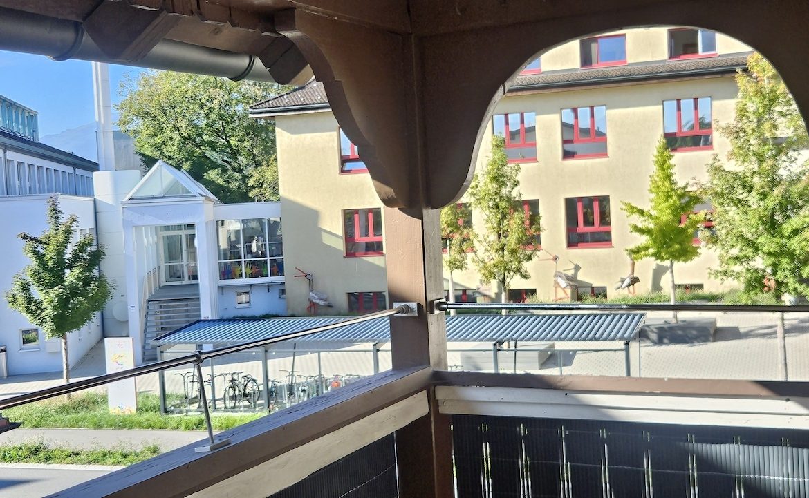 Grosses 4.5 Zimmerhaus