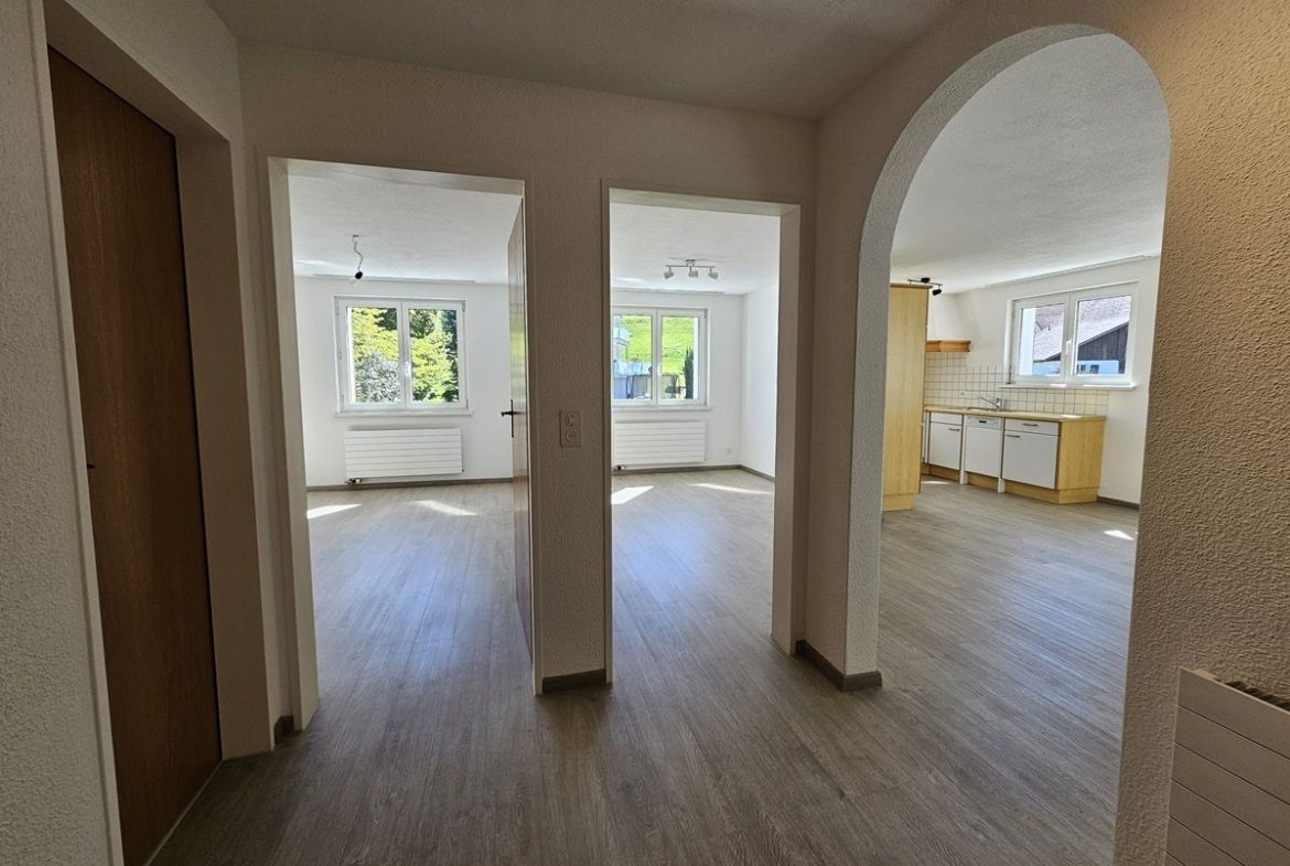 3.5-Zi.-Erdgeschosswohnung mit eigener Aussenfläche