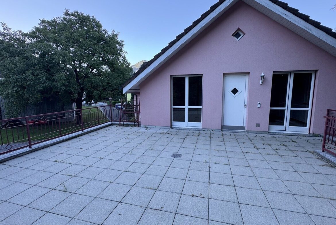 4.5 Zimmer-Einfamilienhaus mit Einliegerwohnung