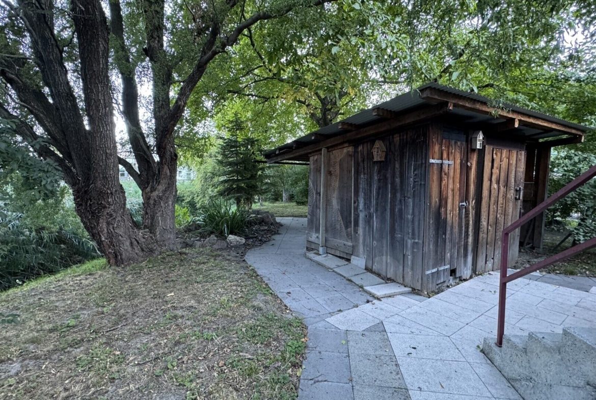 4.5 Zimmer-Einfamilienhaus mit Einliegerwohnung