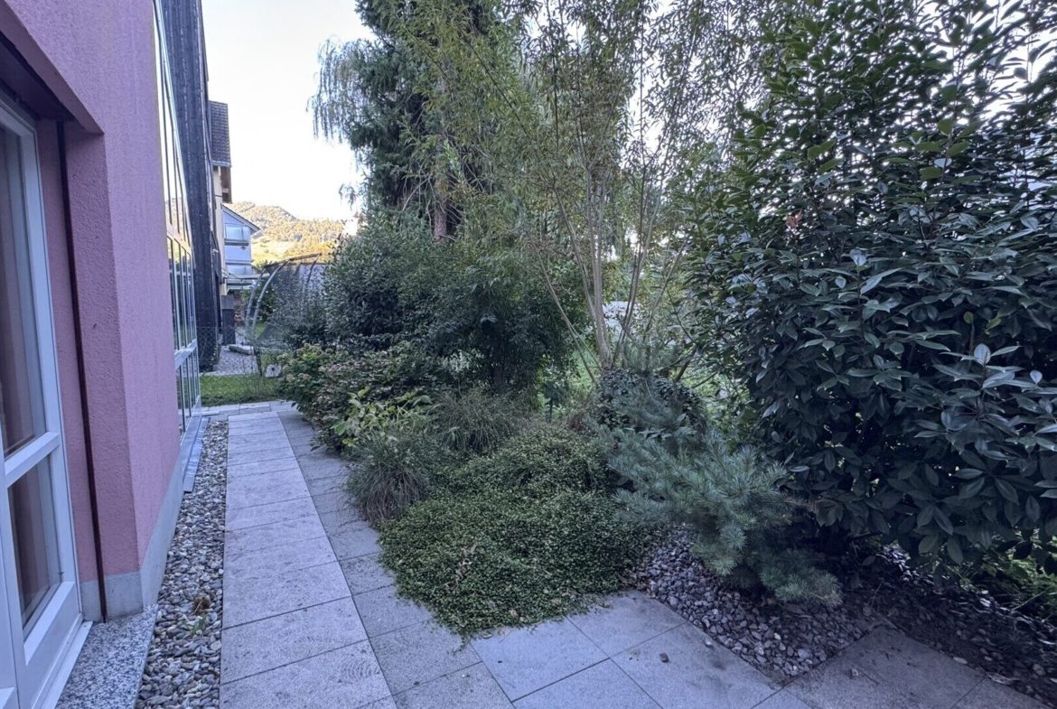 4.5 Zimmer-Einfamilienhaus mit Einliegerwohnung
