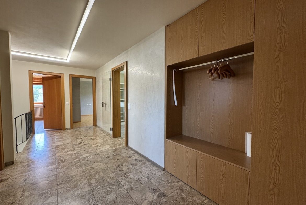 Büro im Hochparterre