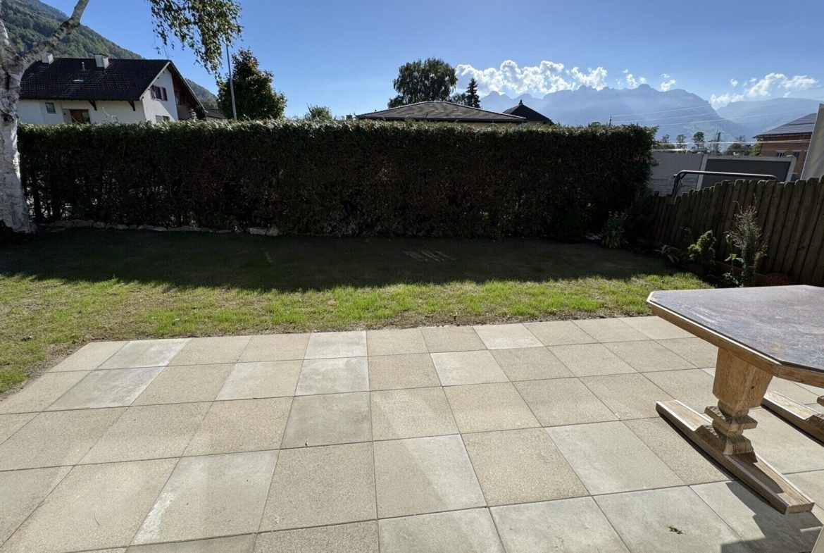 Doppelhaushälfte in Nendeln