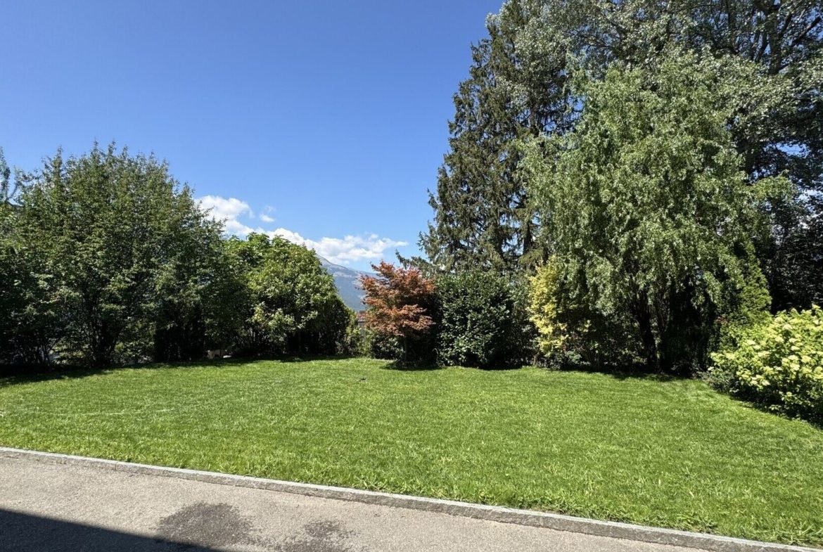 Einfamilienhaus an erhöhter Lage