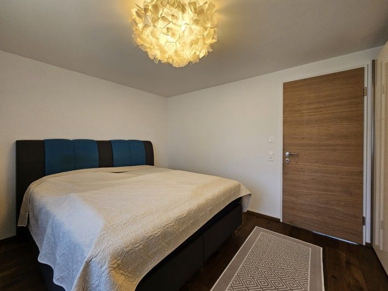 Stilvolle 4.5-Zimmer-Wohnung mit Wintergarten