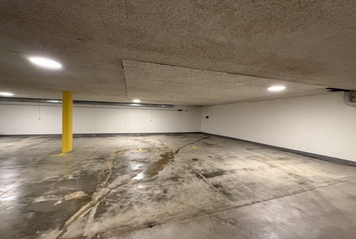 Tiefgaragenplätze in Mauren zu vermieten