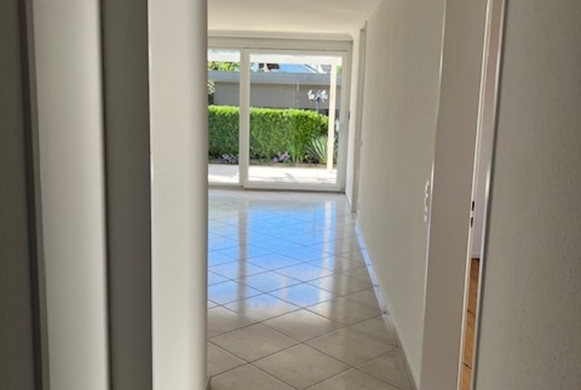 4.5 Zimmerwohnung (Hochparterre)