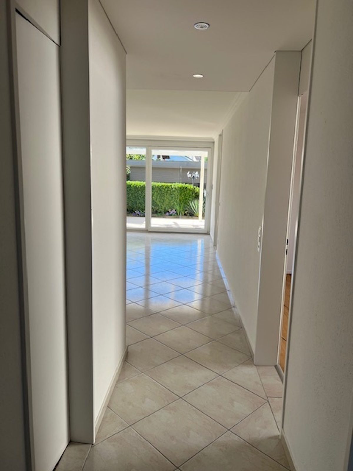 4.5 Zimmerwohnung (Hochparterre)