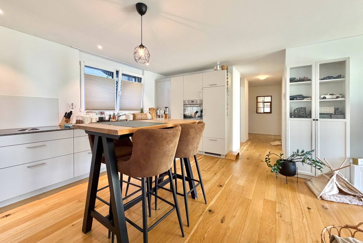 moderne 3.5-Zimmerwohnung mit Garten