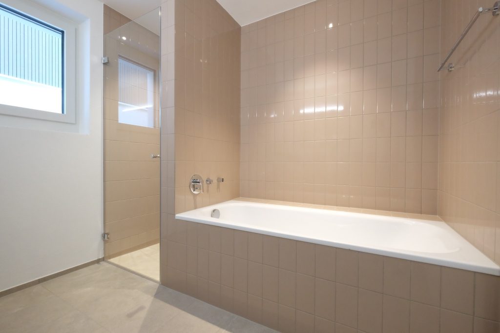 4.5-Zimmerwohnung im EG