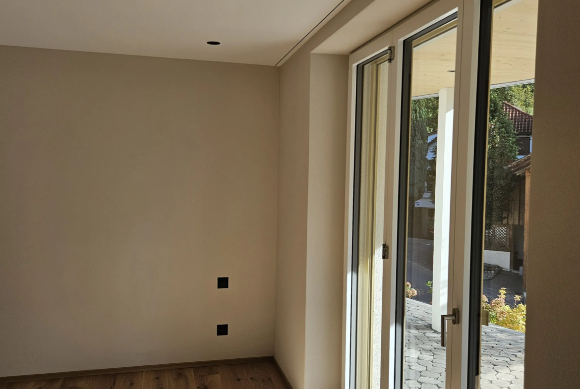 Erstbezug: grosse 2.5-Zi.-Einliegerwohnung