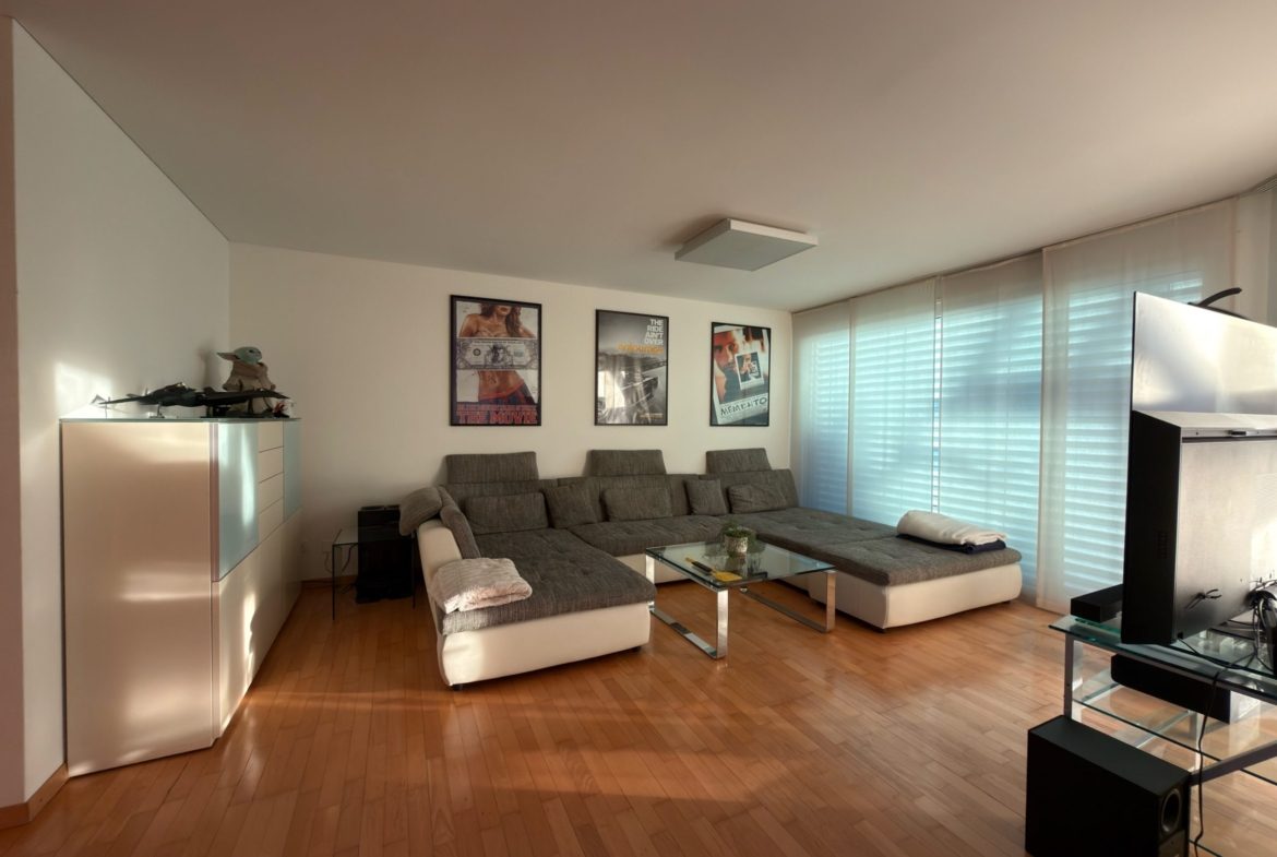 Zimmer mit eigenem Bad in 3er-WG, Haus mit Garten, Eschen