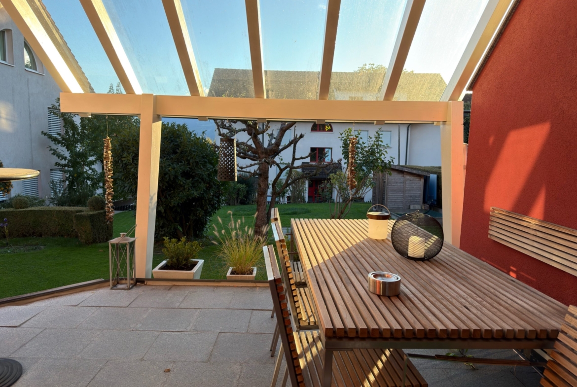 Zimmer mit eigenem Bad in 3er-WG, Haus mit Garten, Eschen