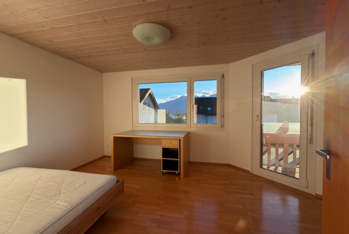 Zimmer mit eigenem Bad in 3er-WG, Haus mit Garten, Eschen
