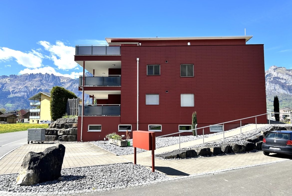 3.5 Zimmerwohnung (Hochparterre)