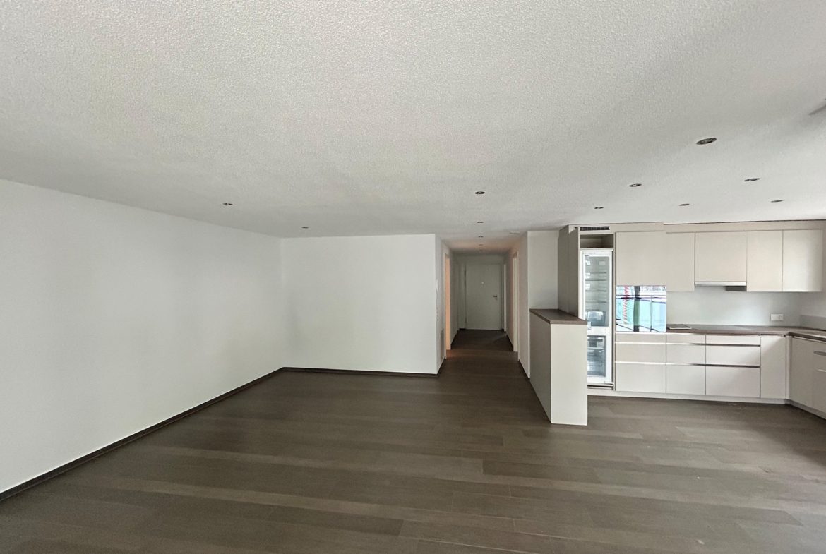 3.5 Zimmerwohnung (Hochparterre)