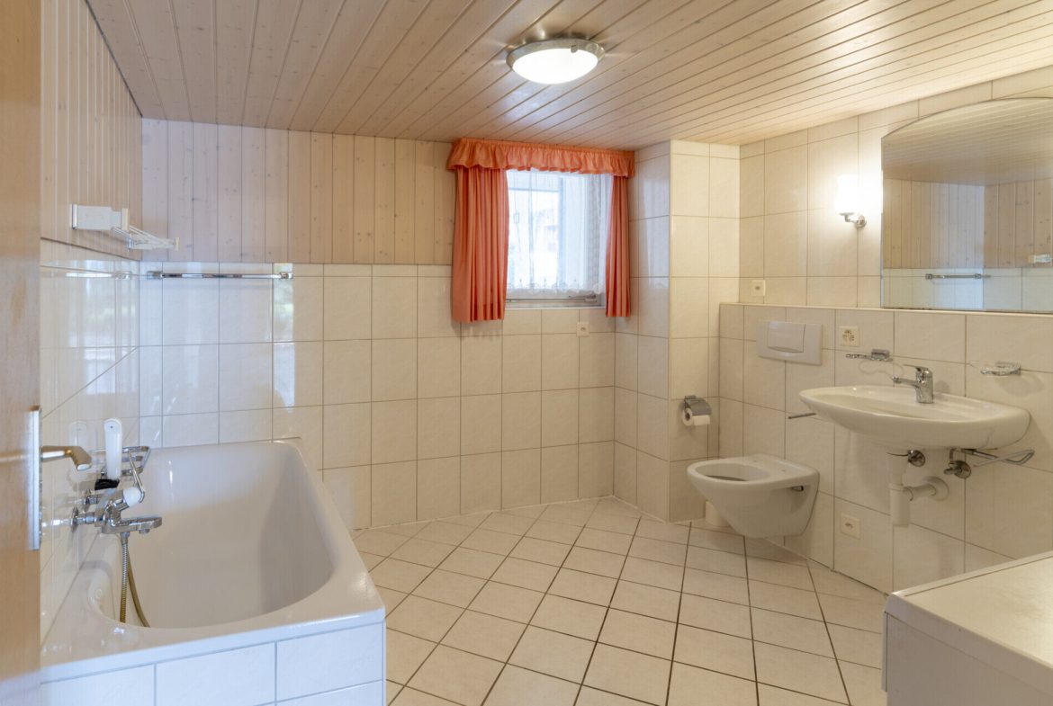 Mehrfamilienhaus mit drei Wohnungen