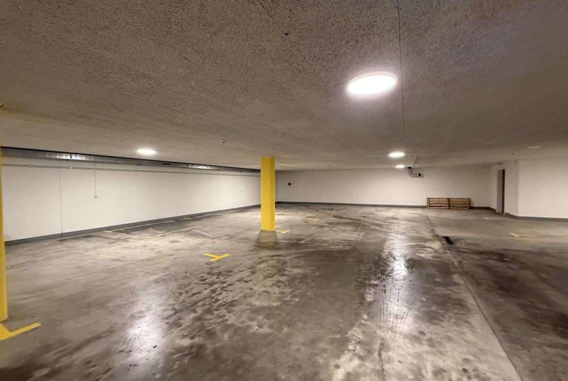 Tiefgaragenplätze in Mauren zu vermieten