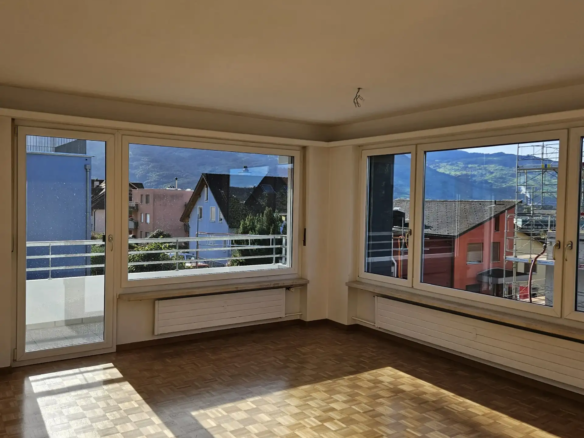 grosse 3.5-Zi.-Wohnung an schöner Wohnlage